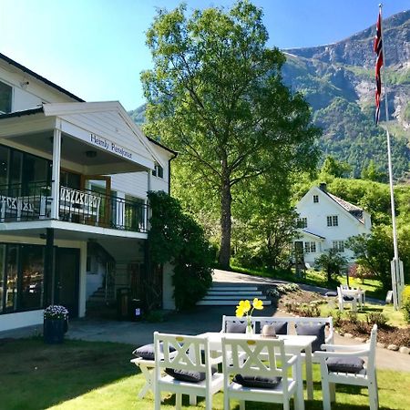 Heimly Pensjonat Flåm Εξωτερικό φωτογραφία